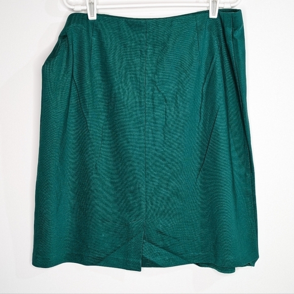 ✨3/$15  J Jill green stretch skirt LP - Picture 4 of 7